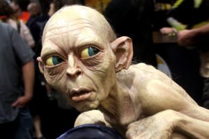 Am I ugly like gollum? The psychology of beauty ideals and standards